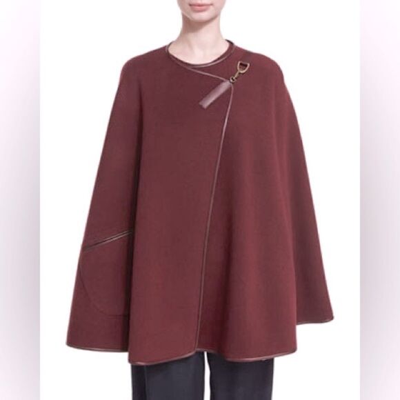 Ralph Lauren Collection Pre-Fall ‘17 Winsor Burgundy Wool-Cashmere Lambskin Cape - Picture 9 of 17